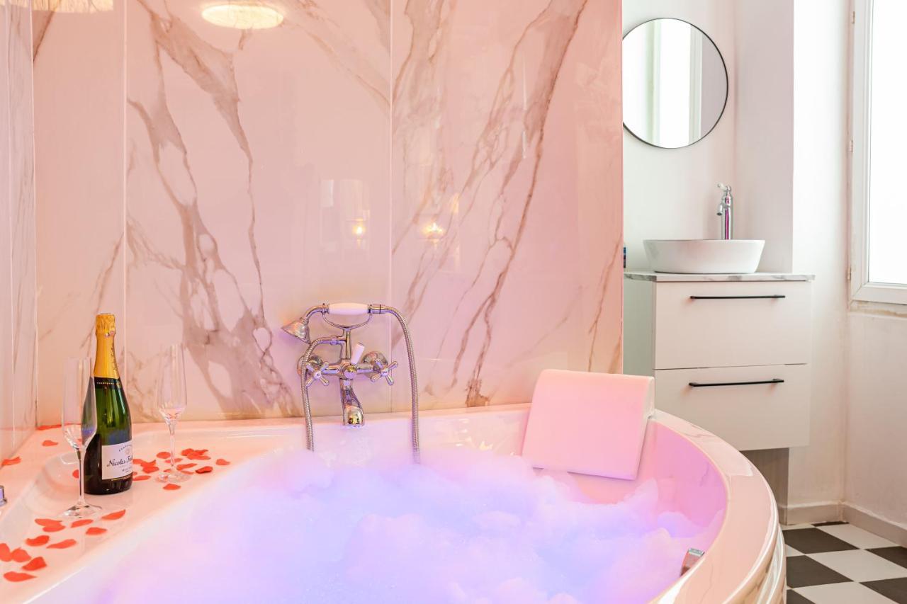 Aurora Lov'Room Proche De Saint Charles Marseille Ngoại thất bức ảnh